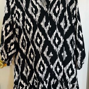 Black and White Patterned Women's maxi dress